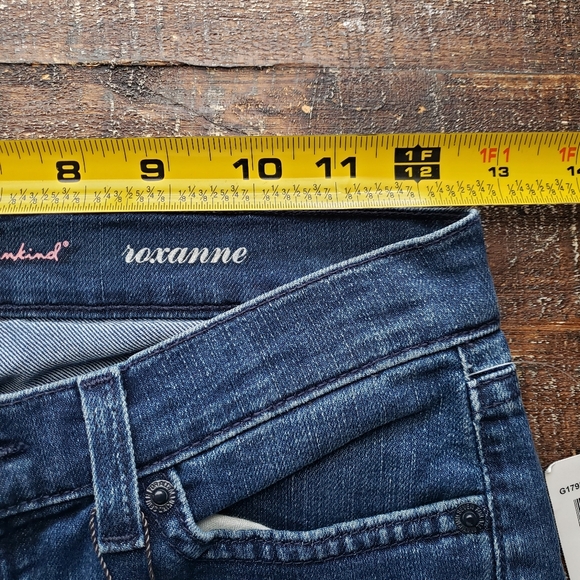 7 For All Mankind Girls Roxanne Skinny Jeans Size 14 Blue NWT - Picture 11 of 11